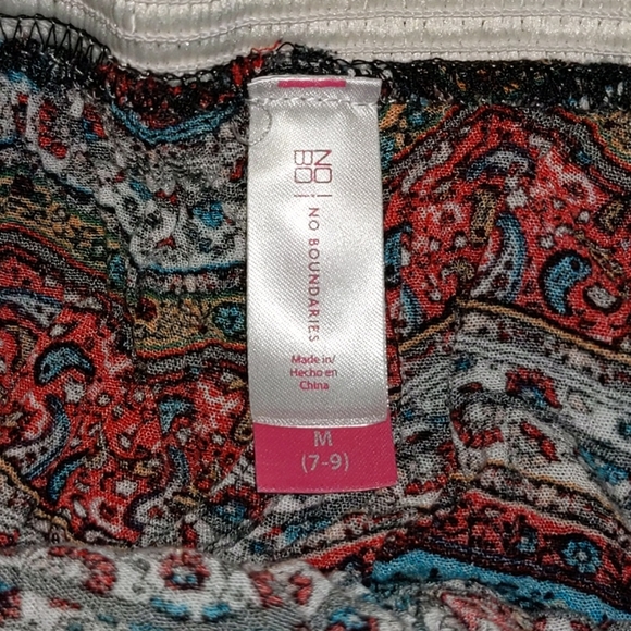 Shorts - Picture 3 of 3